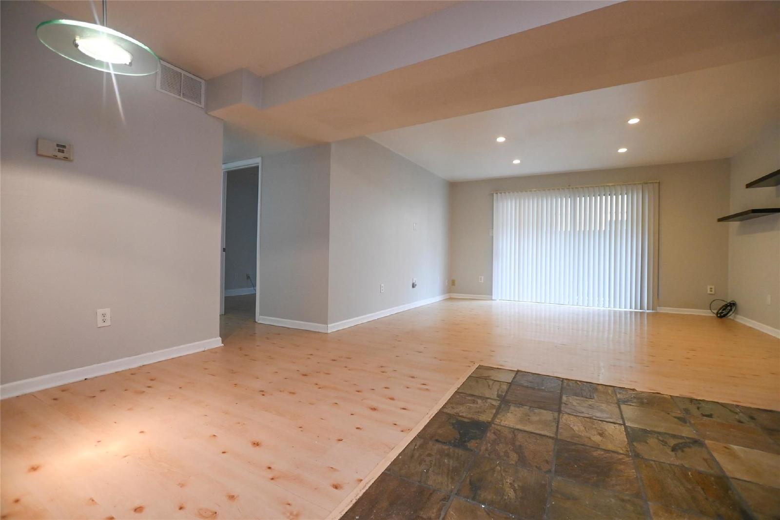2 Bedroom Rental – 8423 Hearth Drive #2, Houston, TX, 77054-2742